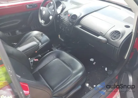 2006 Volkswagen New Beetle 2.5 z USA, uszkodzony, nr VIN 3VWRF31YX6M332882